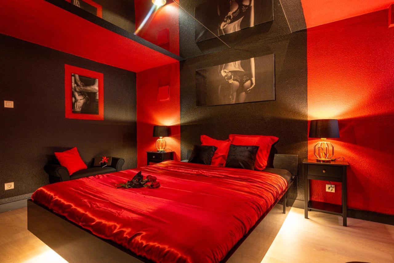 Cocon Sensuel - 50 Nuances - Les Cocons De Nath Apartment Montbeliard Luaran gambar