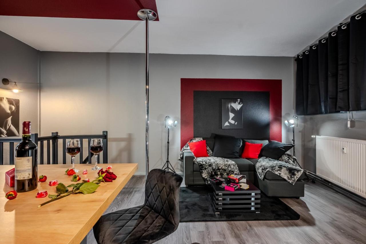Cocon Sensuel - 50 Nuances - Les Cocons De Nath Apartment Montbeliard Luaran gambar