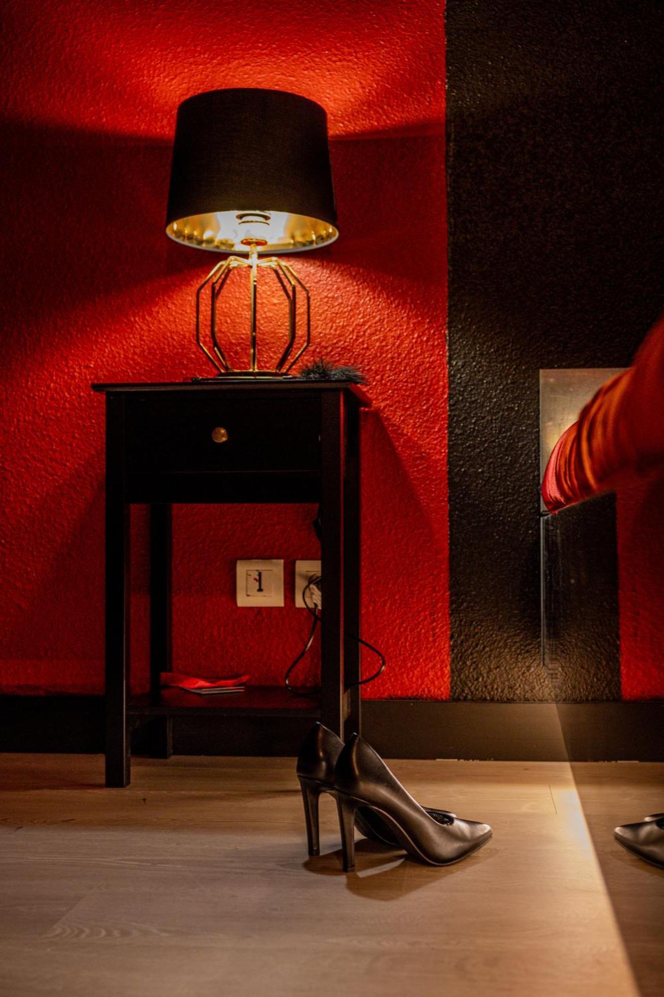 Cocon Sensuel - 50 Nuances - Les Cocons De Nath Apartment Montbeliard Luaran gambar